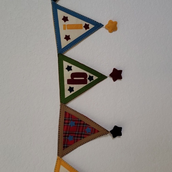 Happy Birthday Felt Bamner - Picture 4 of 13